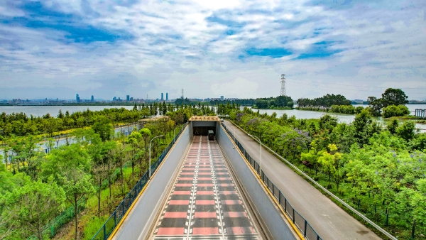 图二 草海隧道